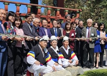 시니어 센터 추석 큰 잔치…다울정, 커뮤니티에 오픈