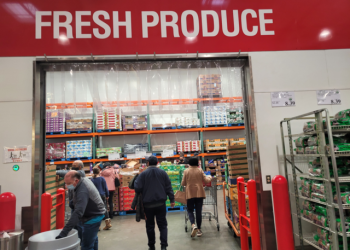 “감사해요” 코스코 직원이 매장에 떨어진 4천달러 돌려줘