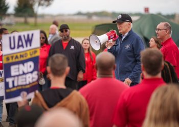 “트럼프 투표지역, 전기차 비중 낮아”..정치성향과 밀접