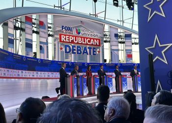 레이건 도서관 공화 토론회…”트럼프는 도널드 덕” 조롱