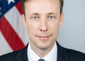 백악관, “러시아에 무기 제공하면, 북한 대가 치를 것”