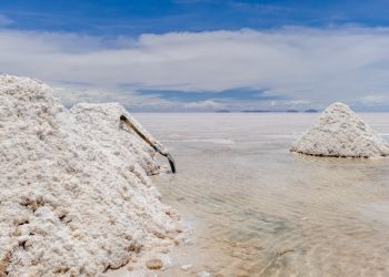 미국서 세계 최대 리튬 매장지 발견..공급망 재편 기대