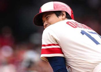 ‘시즌 아웃’ 오타니, 팔꿈치 수술…내년엔 타격만 한다