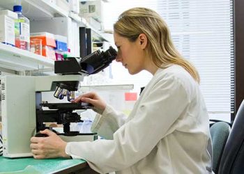 “암 진단, 의사 보다 AI가 더 정확”