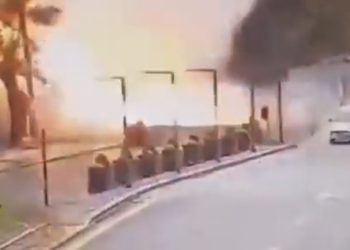 튀르키예, 쿠르드반군 기지 20곳 공습…”자살폭탄 테러 보복”(영상)