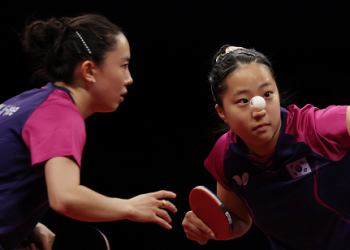 한국탁구 21년만에 ‘금’..33년만에 남북대결 완승