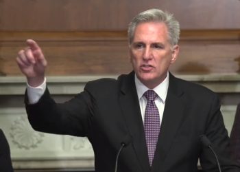 사상 첫 하원의장 해임…공화 강경파 반란에 매카시 의장 낙마