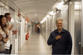 [이 사람] “노벨상 잊고 강의 집중할 것”(영상)