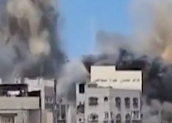 이스라엘 “전쟁상황”…5천발포격, 하마스 총봉기 대공세(영상)