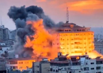이스라엘, 가자지구 ‘완전봉쇄’ 전기·식수·연료 공급 모두차단(영상)