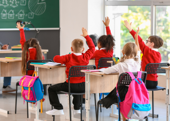 “먹었는데 졸리네” 초등생 교실서 멜라토닌 젤리 준 교사 퇴출