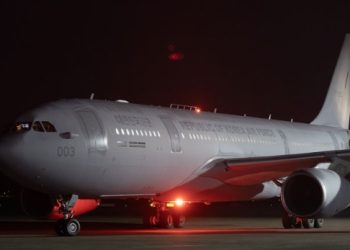 일본인 51명 태운 한국 수송기…일본인 감사 이어져