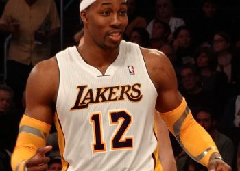 NBA 스타, 남성 성폭행 혐의 피소…”합의 관계” 주장