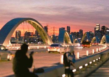 다운타운 6가다리 총격..여섯발 총 맞은 여성 중상