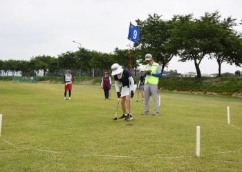 [이런일도] “여보, 나 캐디 만나도 돼?” 남편에 칼 휘둘러