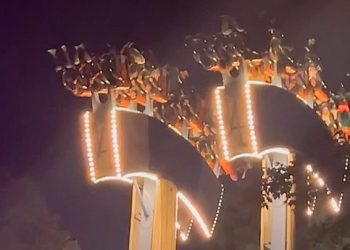 ‘도끼그네’ 럼버잭 거꾸로 매달려 공포의 30분(영상)