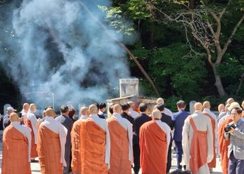 [화제]윤대통령 부친 49재 무슨 일 있었길래