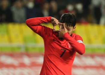 ‘6골 폭발’ 한국, 베트남 대파..이강인 2경기 연속골