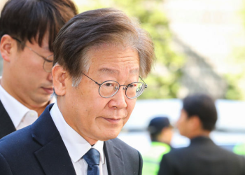 민주당원 2000명, “이재명, 대표직 수행 못 해..직무정지해야”