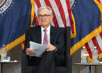 연일 급등세 국채금리, 16년 만에 최고치…장중 한때 5% 돌파