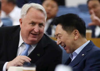 혁신위원장에 ‘특별귀화 1호’ 인요한 내정…전권 위임