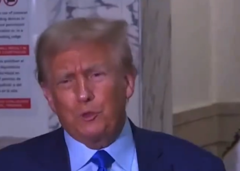 WSJ “트럼프 막말에 중도-여성 유권자 떨어져 나간다”