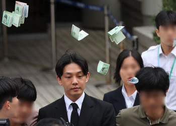 유아인·이선균·지디 ‘나락’…마약 3연타 연예계 쇼크, 1천억 증발