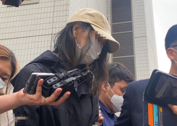 ‘급식에 세제가루, 모기약’ 탄 유치원 교사, 징역 5년