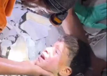 이스라엘 전투기 가밤새 450곳 공습…지상군 투입(영상)_