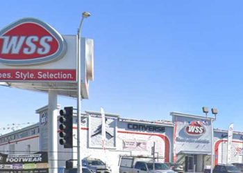 밴나이스 신발매장에 남녀 8인조 떼강도 싹쓸이