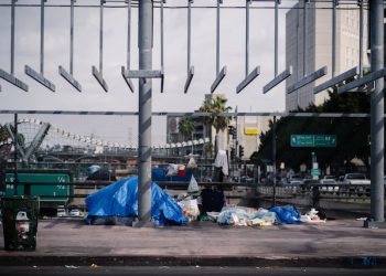 한인타운 주민들, 홈리스 불만 폭발직전…민원신고 급증
