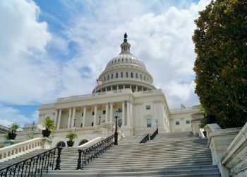 바이든, 의회에 이스라엘·우크라 안보지원 1000억달러 요청