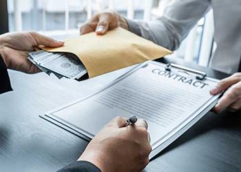 수퍼바이저에게 뇌물 주고 개발프로젝트 수주 부동산업자 체포