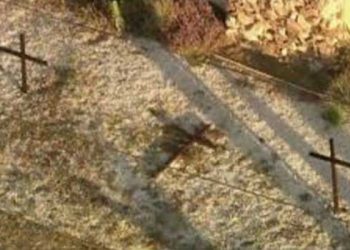 LA 십자가 방화범 공개수배 현상금 5만 달러..증오범죄