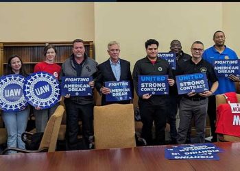 커지는 파업…자동차노조, GM 공장 5천명 추가파업