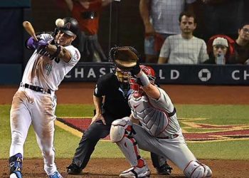 애리조나, 챔피언십시리즈 2연패 뒤 첫 승