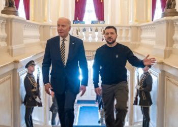 미국, 우크라 지지 여론 급락..’과다 지원’ 1년새 24%→41%