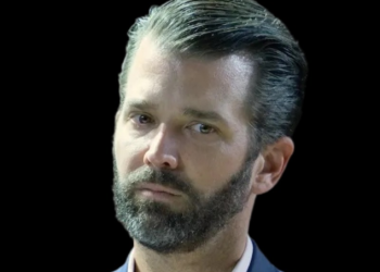 트럼프 가족들 줄줄이 법정에…두아들, 딸까지 증언대