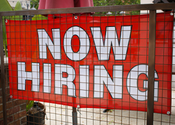 기업 구인 건수 960만 건…전월 대비 소폭 증가