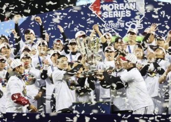 LG, 29년 만에 우승 ‘한’ 풀었다