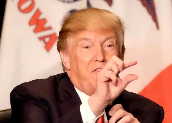 트럼프 “해충” “폭력배” 막말, “히틀러·무솔리니의 언어”