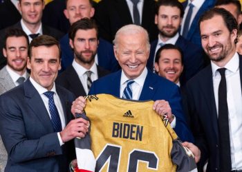 ‘대선 족집게’ 네이트 실버 “민주당, 대선후보 바이든 세우면 위험”