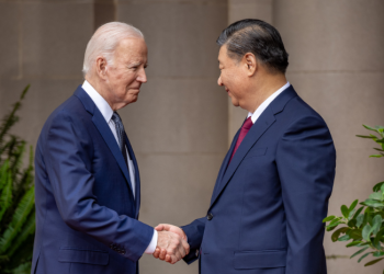 [미중정상]1년 만에 재회… “갈등 만들지 말자” “서로 등 돌리지 말아야”