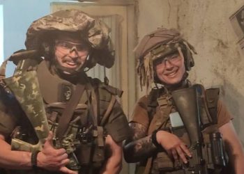 이스라엘군 왜 방탄모에 ‘요리사 모자’ 덧쓰나