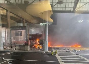 (속보)나이아가라 폭포 무지개다리 차량 폭발…국경검문소 폐쇄(영상)