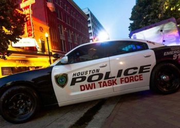 살해한 여친 시신 차 트렁크 유기…찾는 척 연기까지