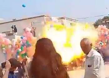 ‘헬륨 대신 값싼 수소가스’ 풍선 폭발 30명 화상(영상)