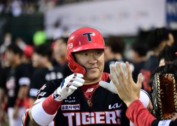 MLB닷컴, KIA 최형우 조명…”포기하지 않으면 밝은 날”