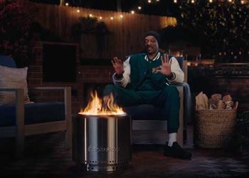 스눕독에 전세계가 속았다… 금연은 거짓말