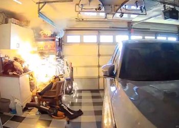 “하마터면…” OC가정집 차고 충전기 화재(영상)